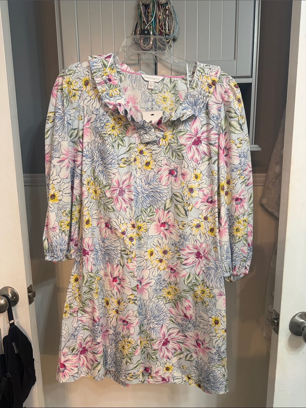Floral Ruffle Collar Tunic Dress - Pastel colors  Crown and Ivey size L